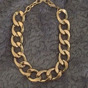 Chain link necklace